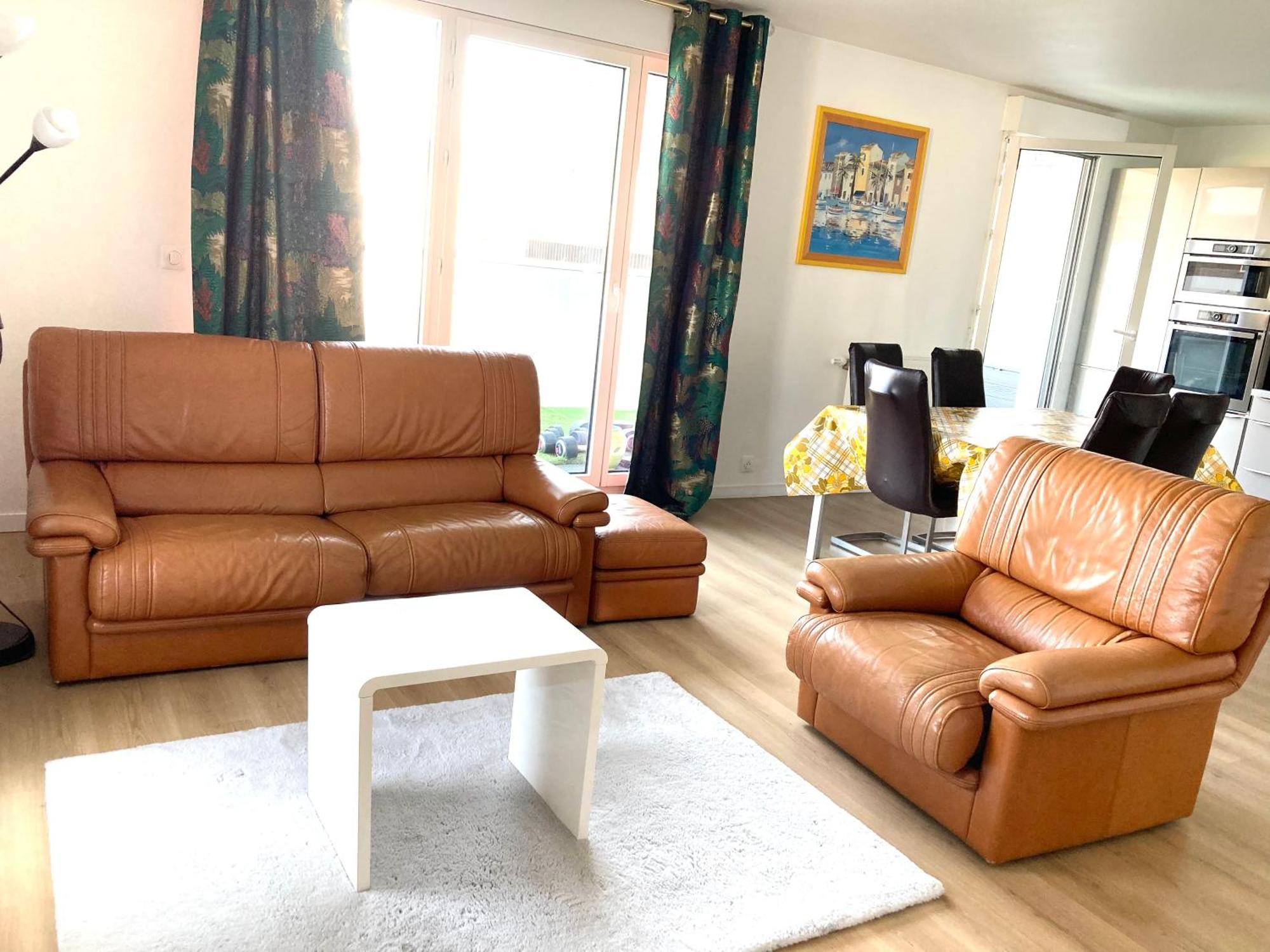87 M2 - 3 - 6 Personnes - Proche Paris - Parking Gratuit Apartment *